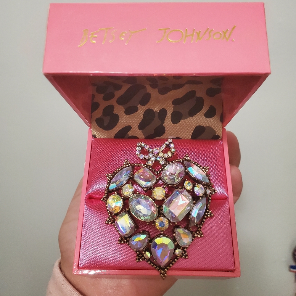 Betsey Johnson | Rhinestone Heart Shaped Brooch | NWT